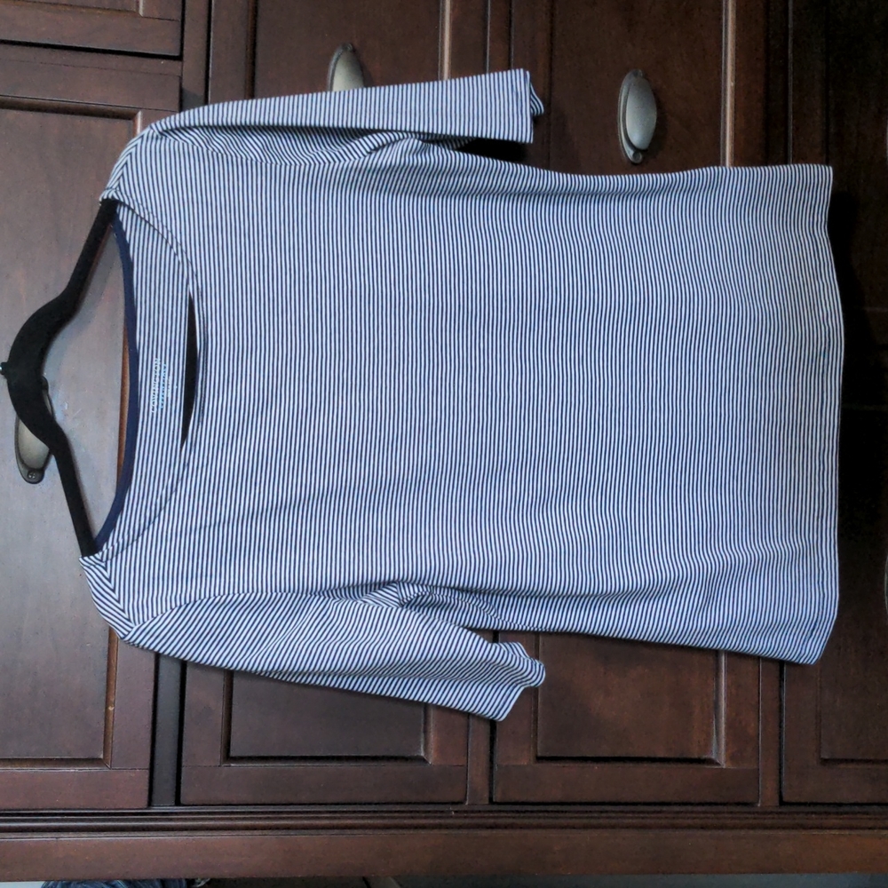 Covington Women's Blue & White Striped 3/4 Sleeve Top. Size L